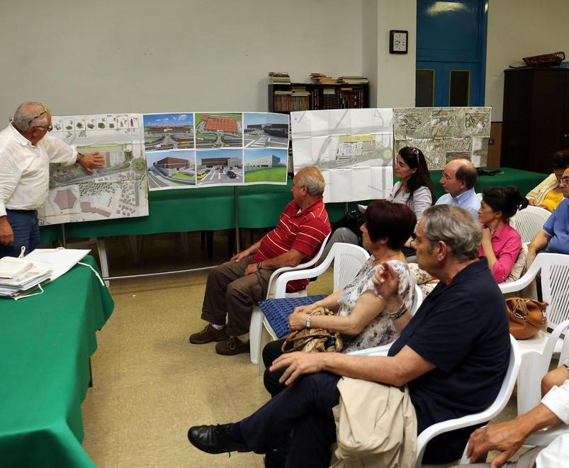 L’assemblea di maggio sul progetto della nuova Esselunga (foto Nucci)
