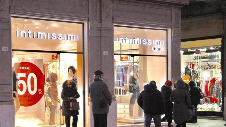 Domani via ai saldi Occhio alle regole