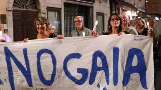 Massa, gli anti Gaia tornano in piazza