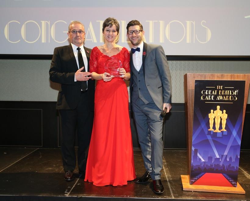 L’impresa di Laura: batte il cancro e vince un premio a Londra 