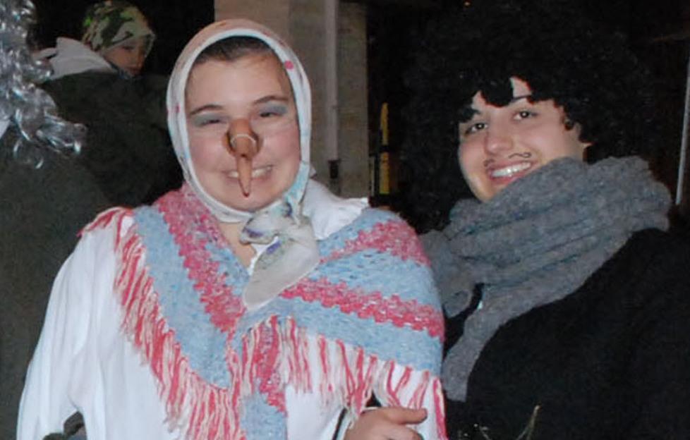La Befana porta doni nelle case