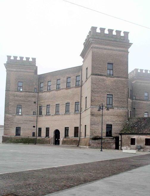 Castello, partono i lavori Chiuso fino a primavera 