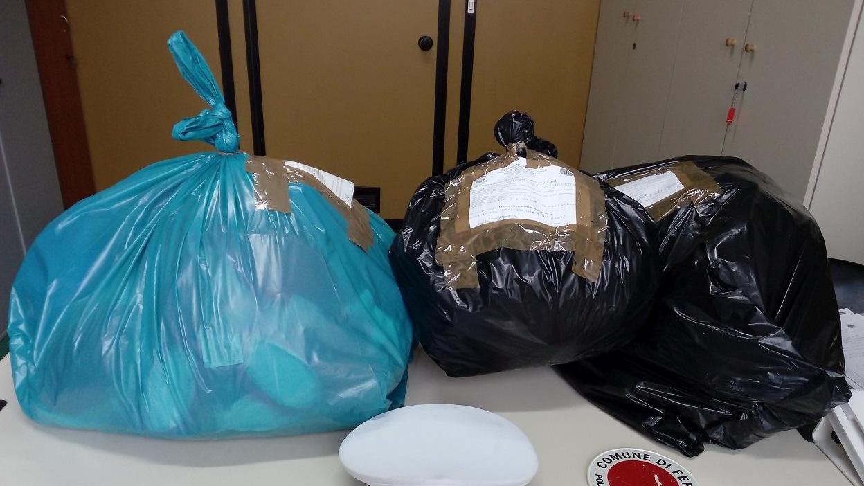 La merce abusiva recuperata dalla Municipale