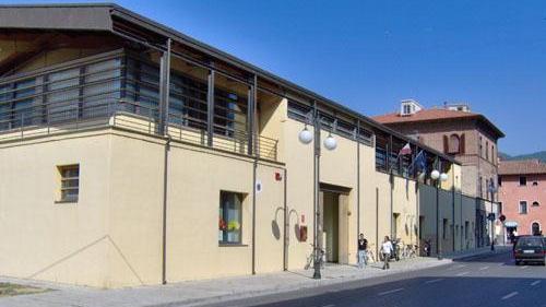 Col telefono volevano spiare nel bagno delle donne