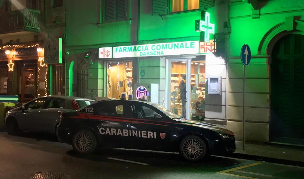 Rapina in farmacia: presi circa 400 euro 