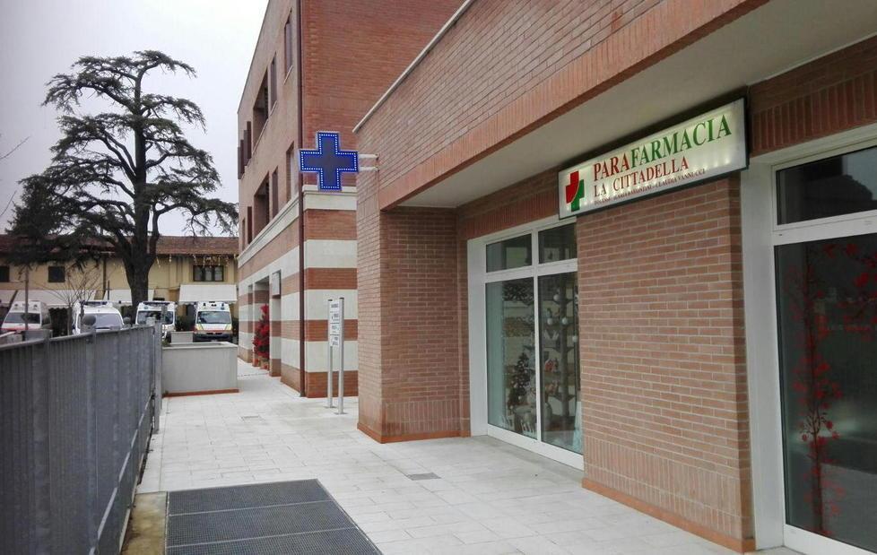 Caccia al bandito della parafarmacia 