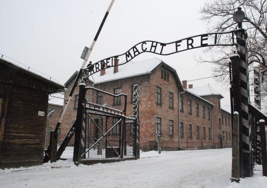 Progetto Auschwitz, domande in scadenza 
