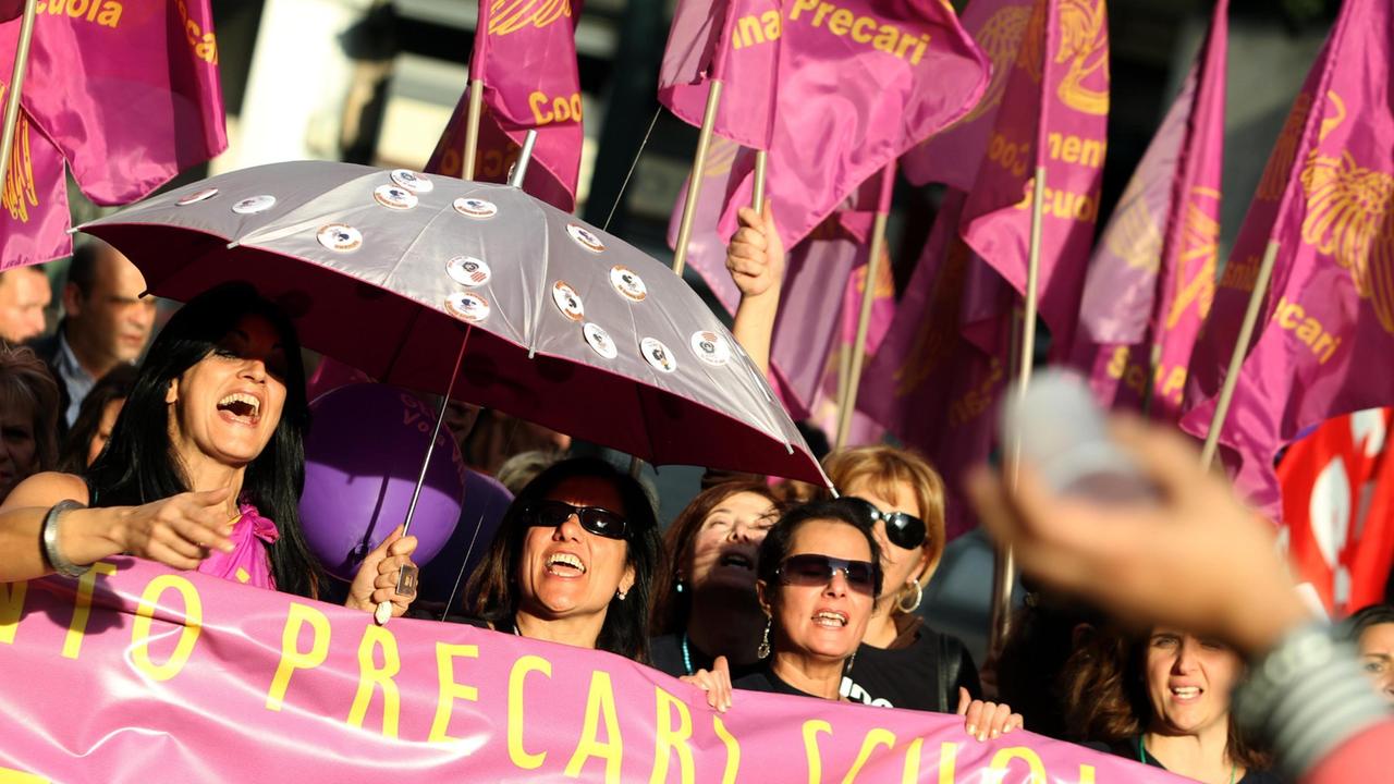Una manifestazione degli insegnanti precari