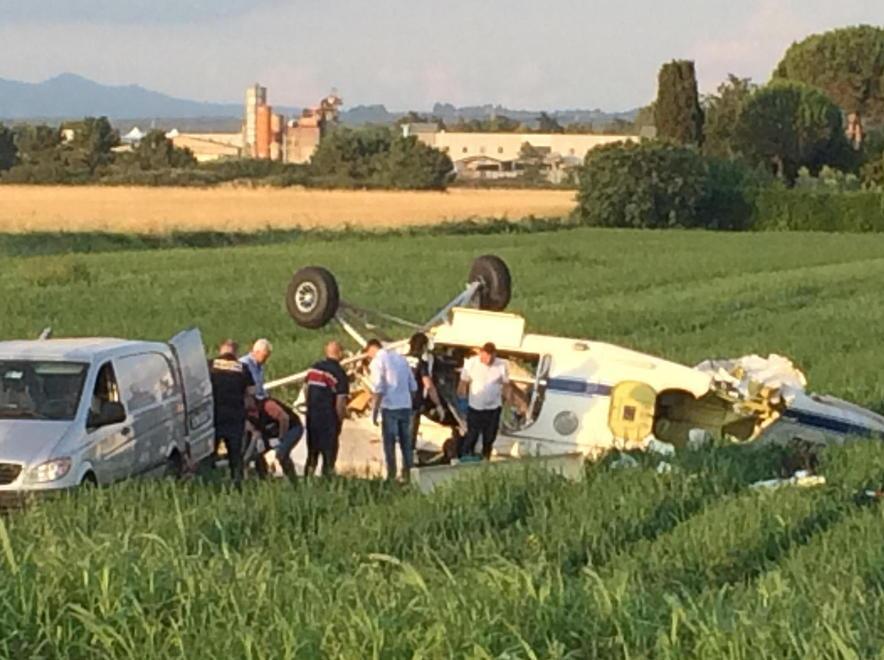 Tre indagati per l’aereo precipitato a Marina di Cecina