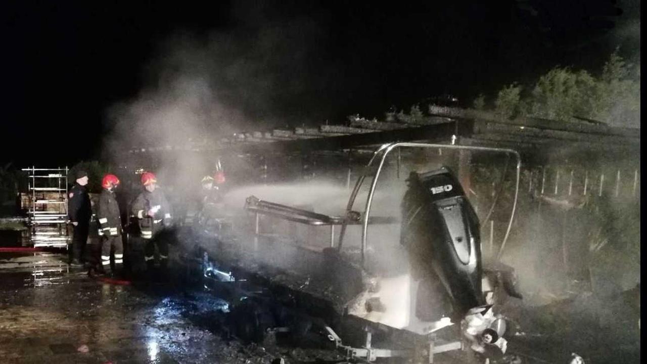 Mistero sull’incendio di Natale: ora la pista dell’intimidazione