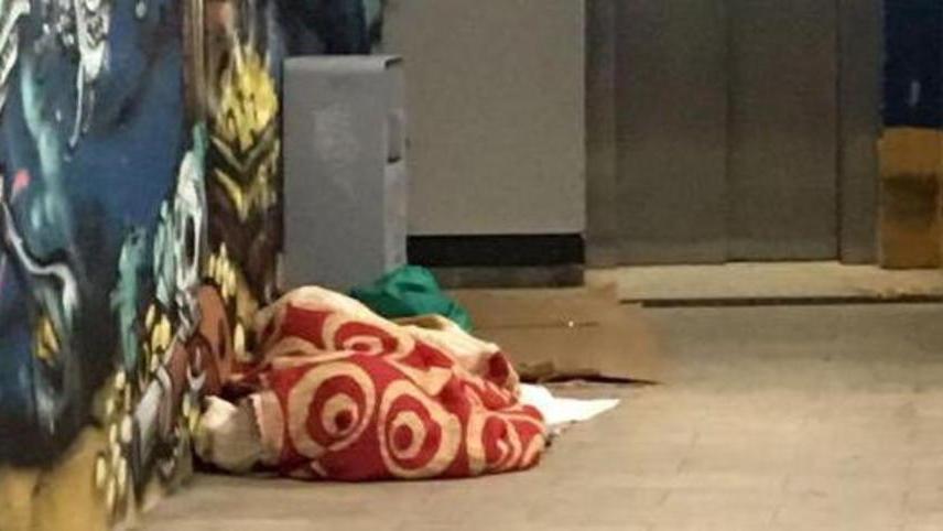 Aumentano i senzatetto sul territorio, a salvarli sono i volontari