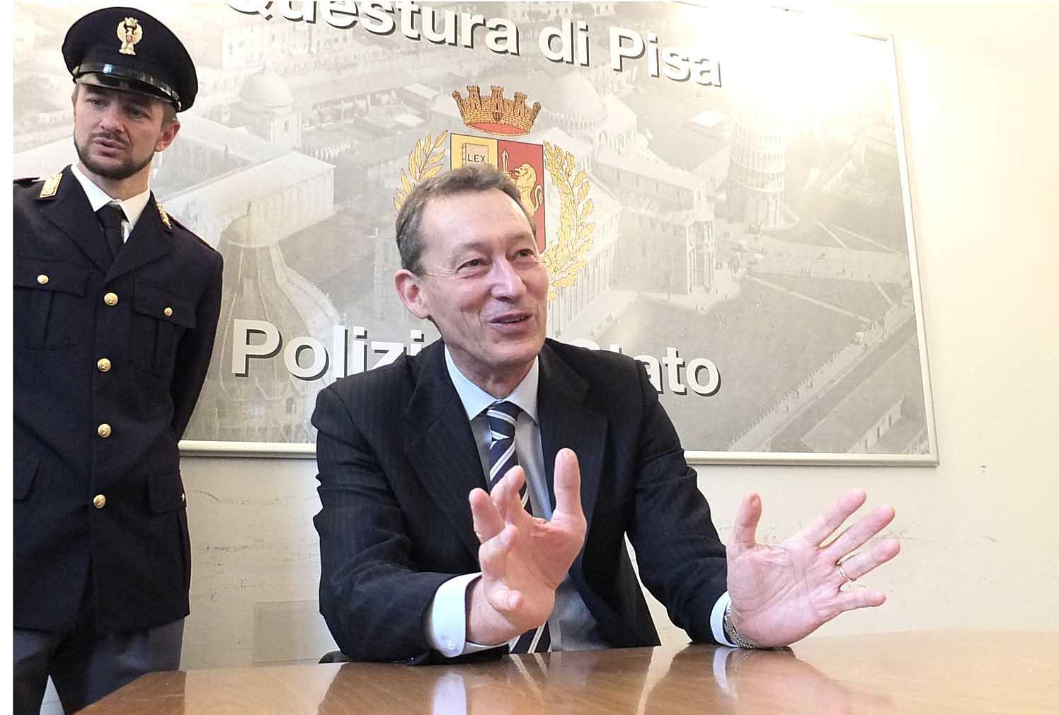 Il nuovo questore, Paolo Rossi (foto Fabio Muzzi)