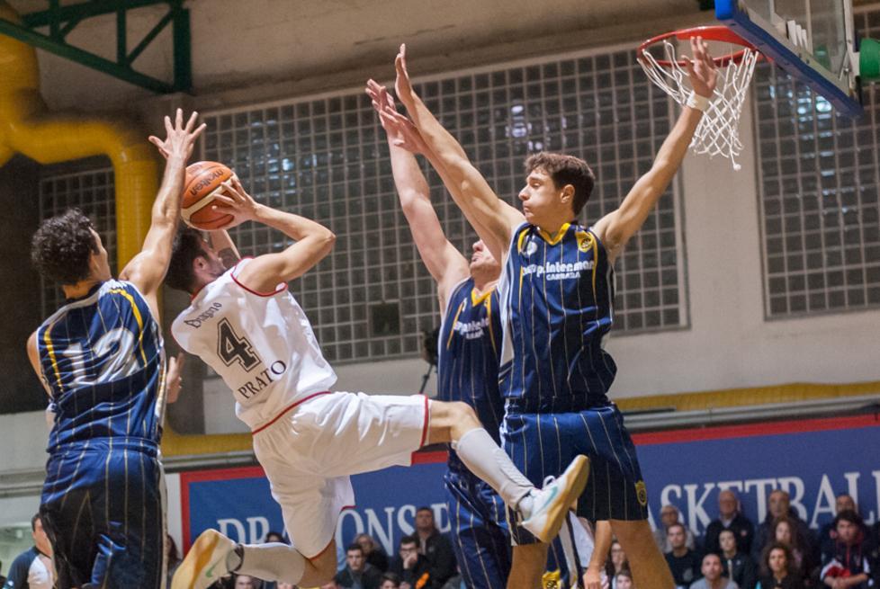 Un'azione d'attacco della Sibe Dragons Prato
