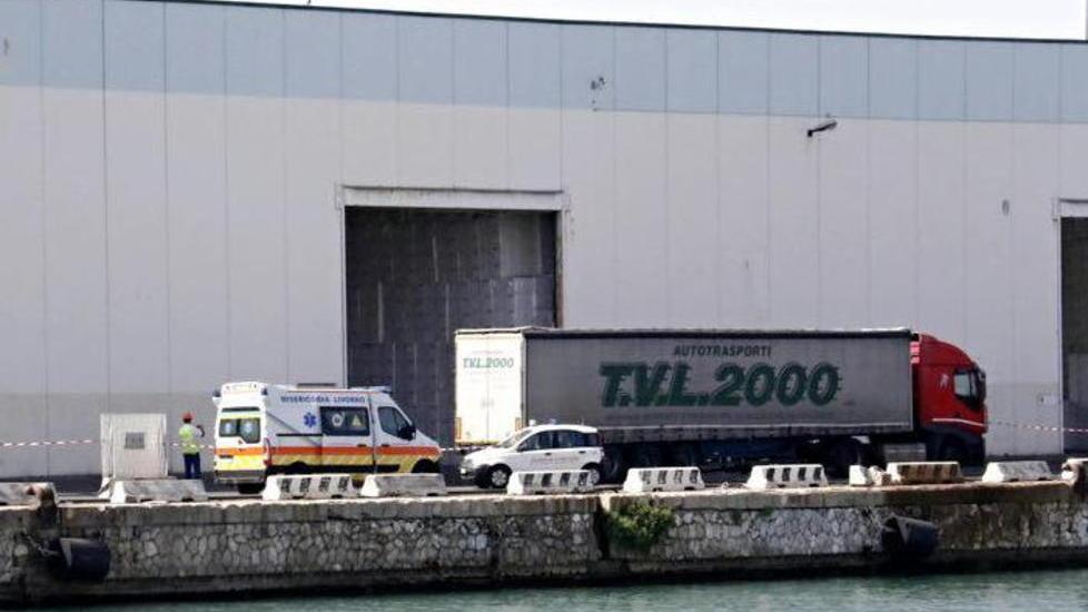 Morto in porto, il retroscena: «Sul piazzale la sicurezza non era rispettata»