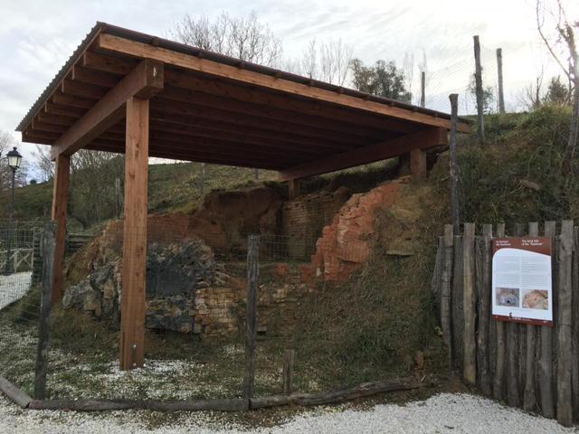 I resti della fornace medievale nel parco archeologico di Marti