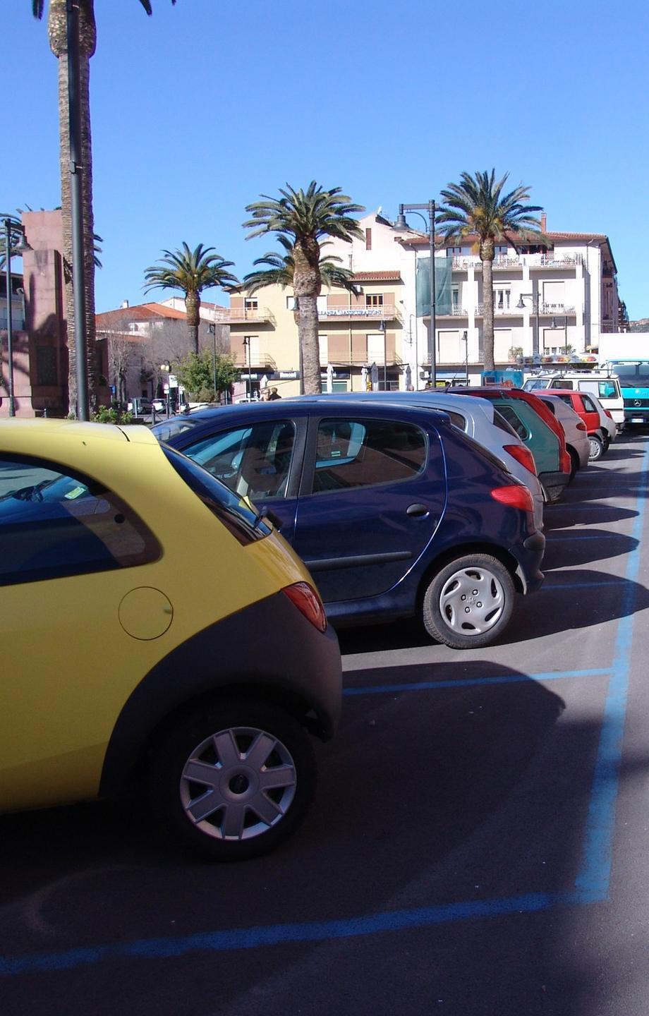 Parcheggi blu, verso un appalto provvisorio 