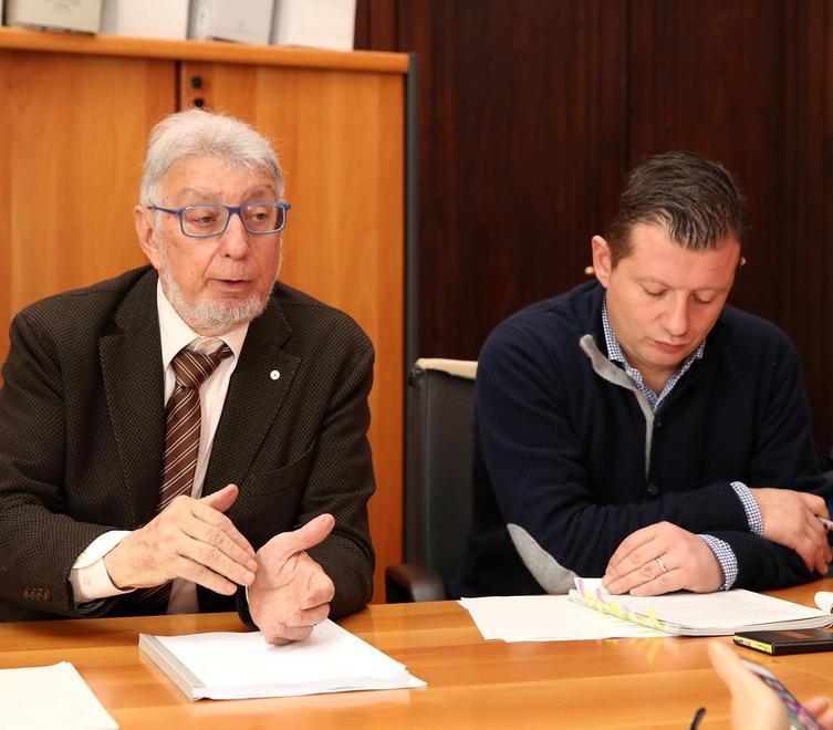 L’Au delle Terme Carlo Brogioni nella sua ultima partecipazione alla Commissione partecipate; accanto il presidente Andrea Quaranta (Foto Nucci)