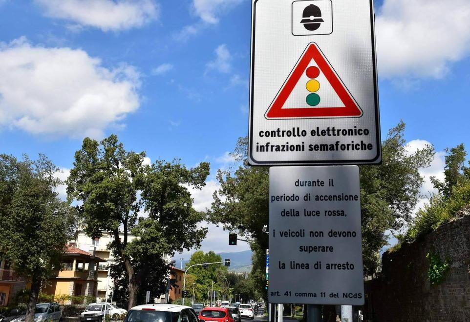 Uno dei cartelli che indacano il divieto