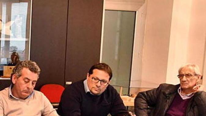 «Un governo ombra vuole azzopparci Ma non ci fermerà»