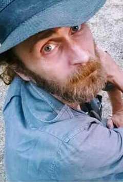 Addio al giovane poeta Emiliano Cesari