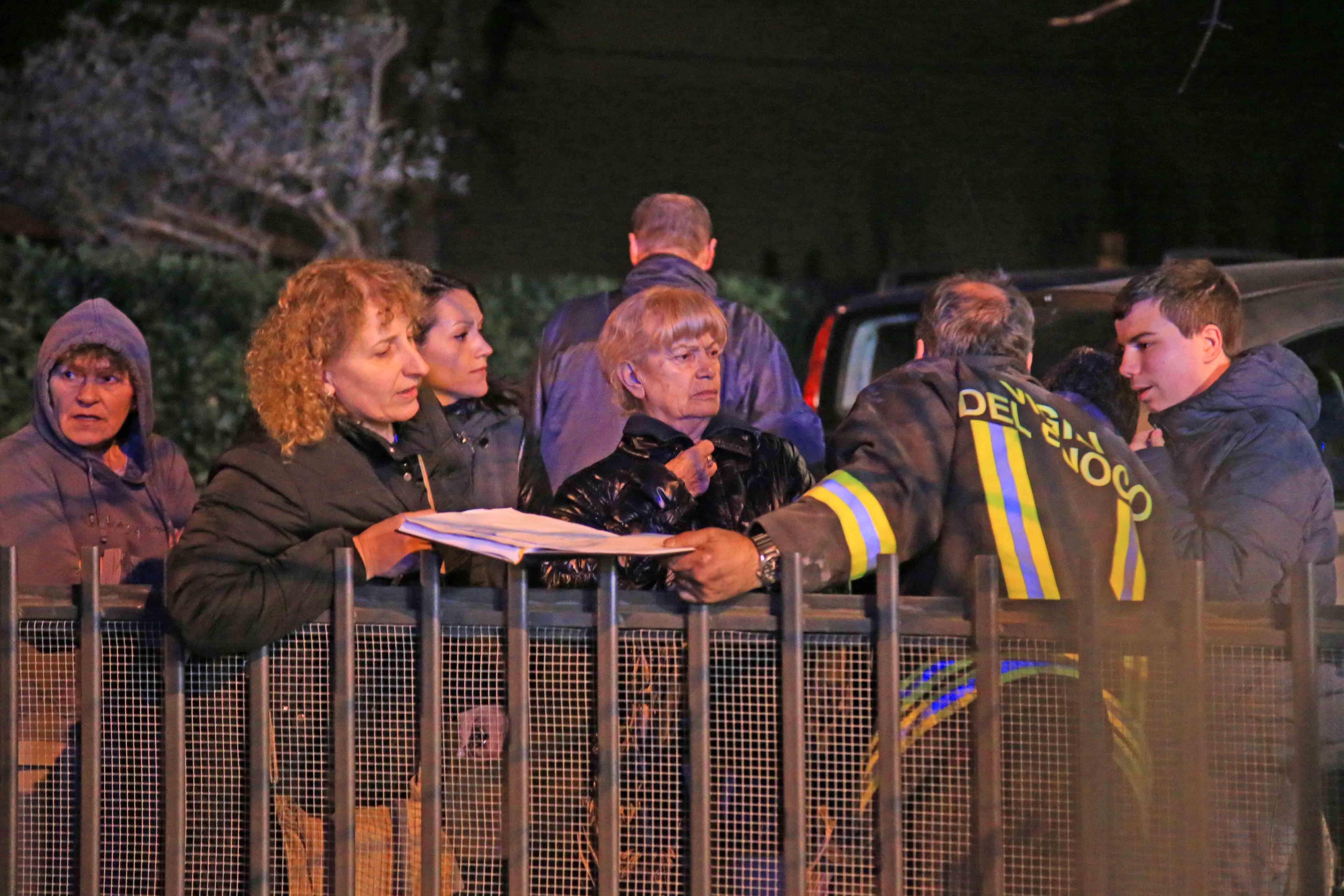 Reggio Emilia, incendio in un condominio: notte fuori casa per otto famiglie