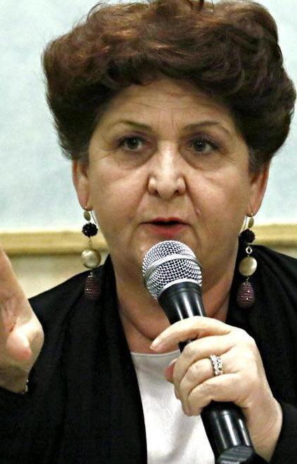 Le operaie scrivono al viceministro Bellanova 