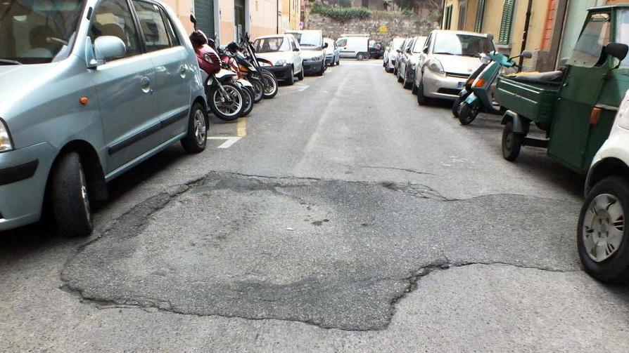 Via al monitoraggio delle strade più rovinate
