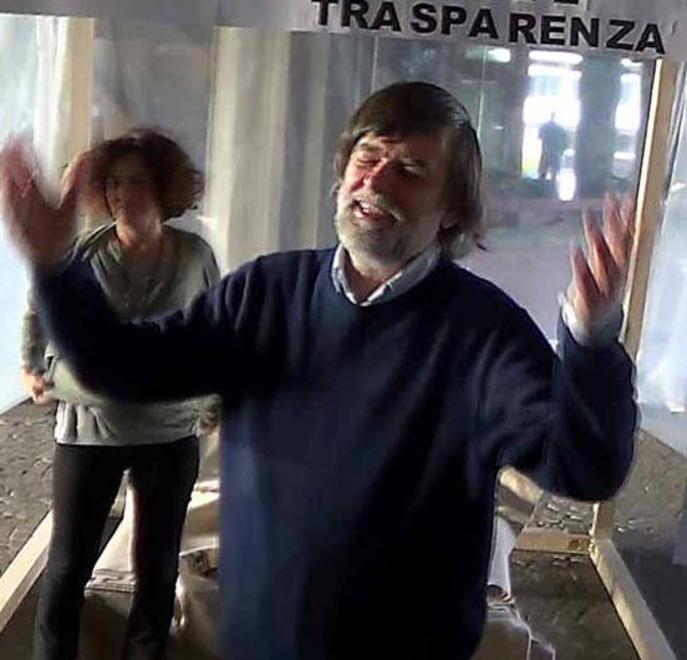 Un letto in piazza per salvare la Torre 