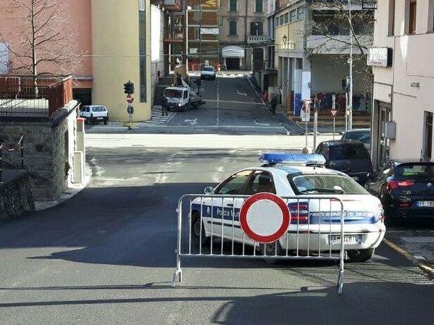 Non vedente travolta sulle strisce in centro 