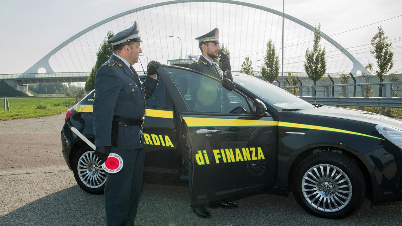 Reggio Emilia, frode fiscale da 6 milioni di euro: tre denunciati