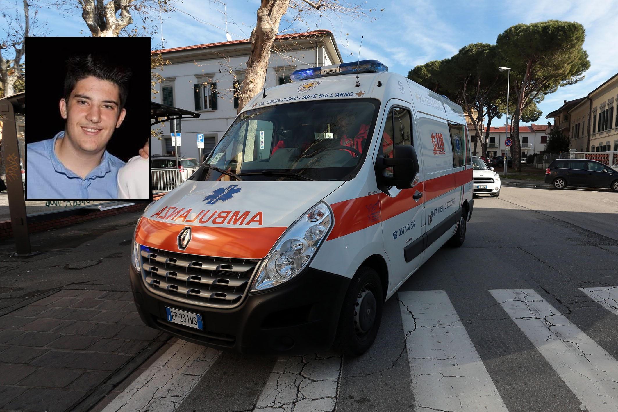 Un'ambulanza della Pubblica Assistenza di Limite sull'Arno e Matteo Carmignato