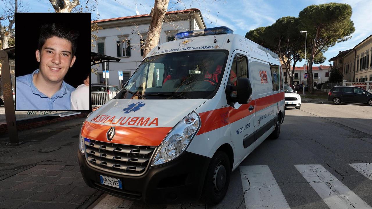 Un'ambulanza della Pubblica Assistenza di Limite sull'Arno e Matteo Carmignato