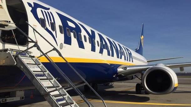 Ryanair, dal 15 gennaio 2018 nuove regole per i bagagli a mano