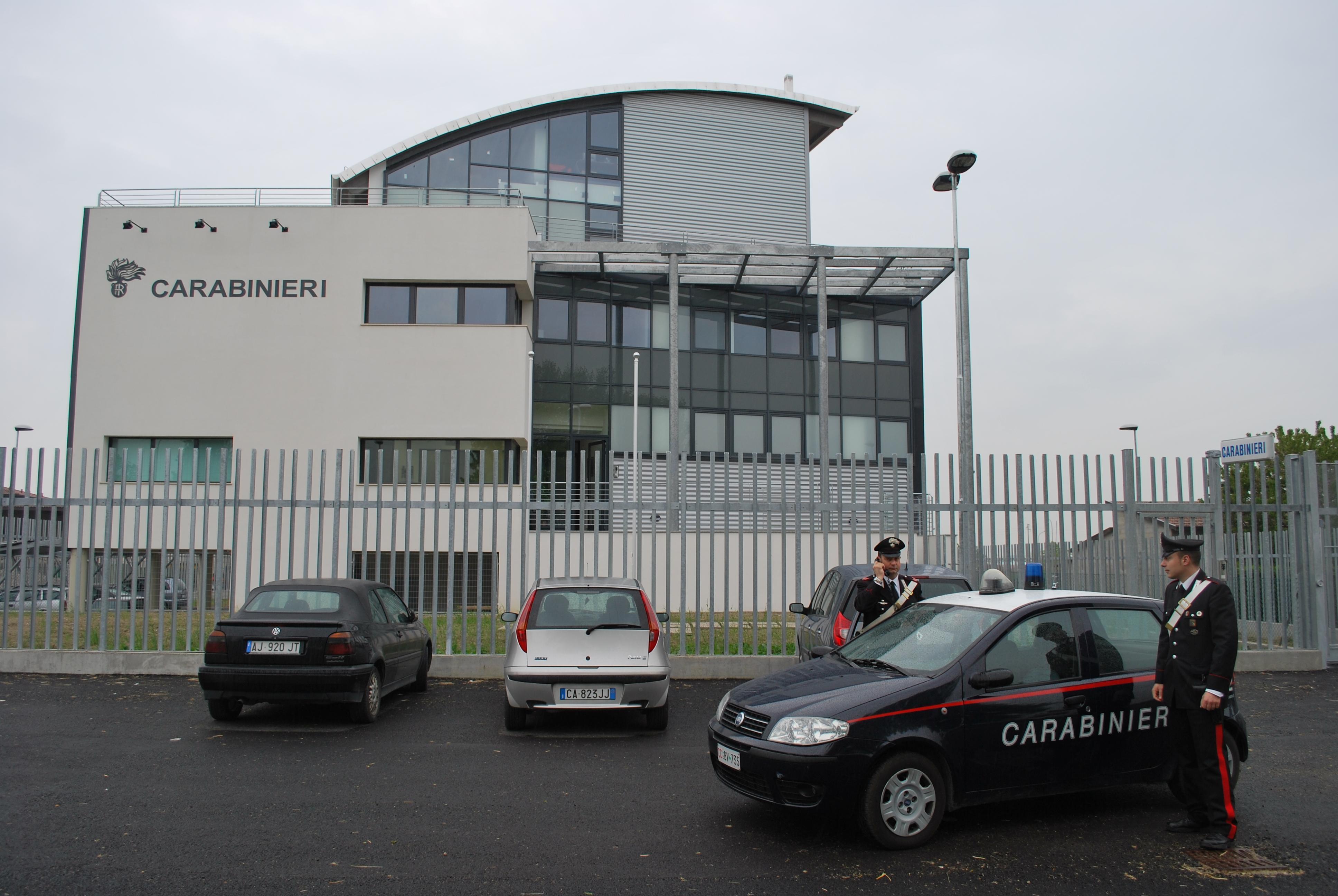 La caserma dei carabinieri a Bondeno