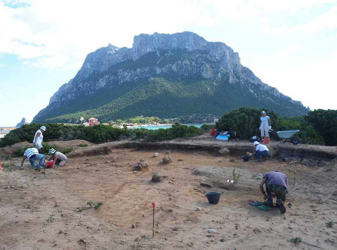 «Gli Etruschi e la Sardegna: c'è un ponte tra le due civiltà» 