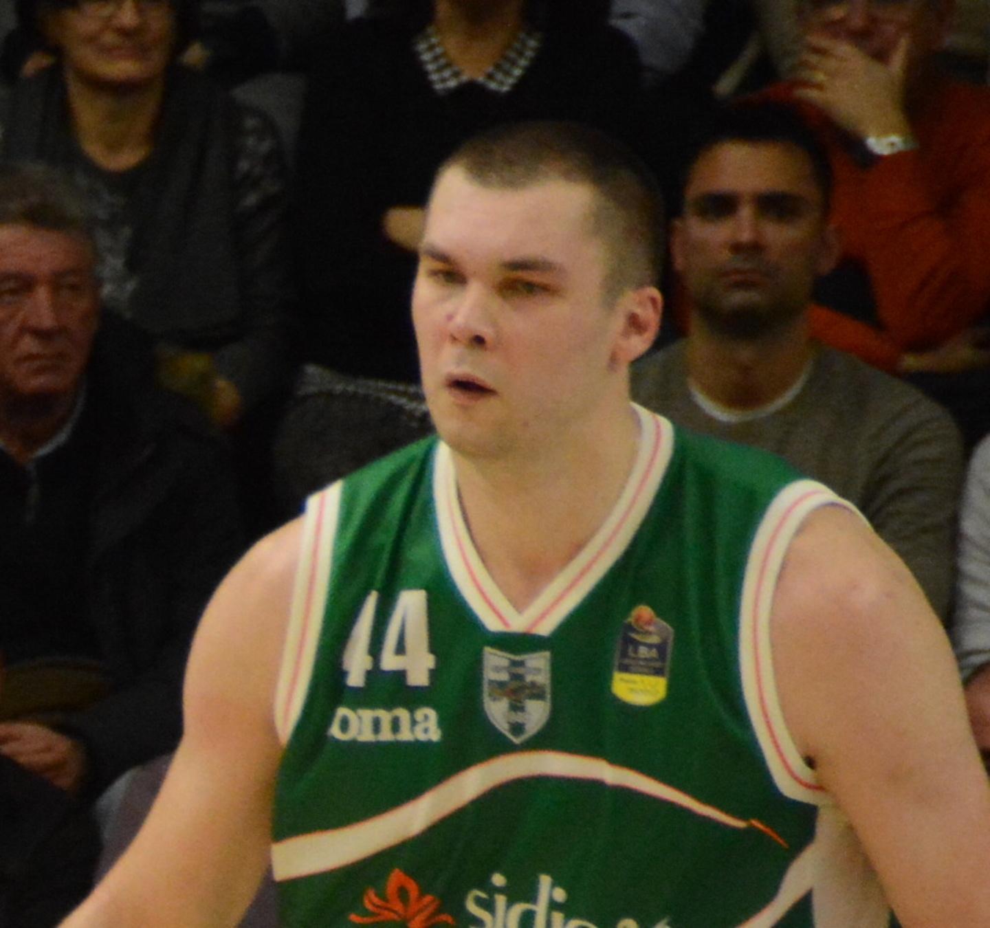 Avellino sbanca ostenda