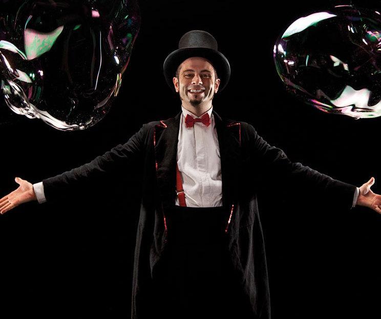 Ultimi abbonamenti per il teatro ragazzi al via con clownerie