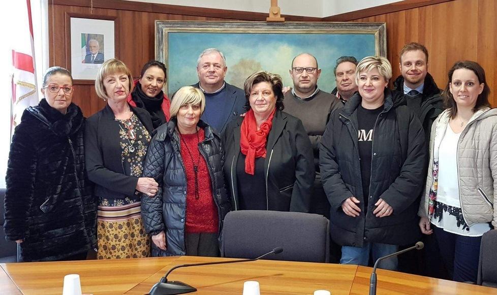 Alberi di Natale e vetrine ecco i negozianti premiati