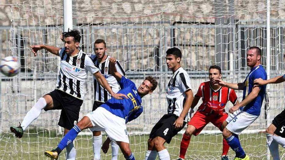 Zanetti resta, ma serve un poker
