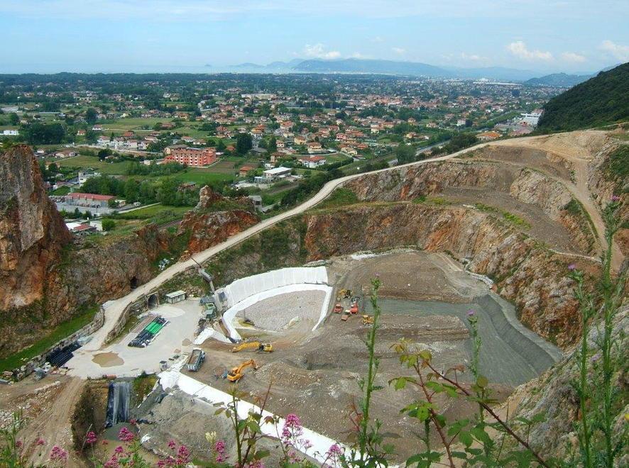 «Mai rifiuti speciali all’ex cava Fornace»