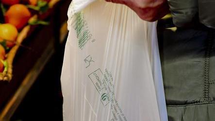 «Stop a chi fa pagare shopper bio anche se non si usano»