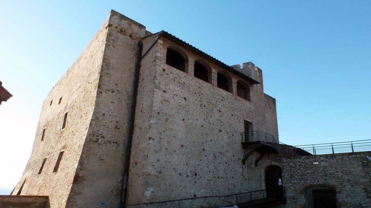 Il Castello riapre con l’arte contemporanea