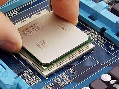Soldi alle imprese che si informatizzano 