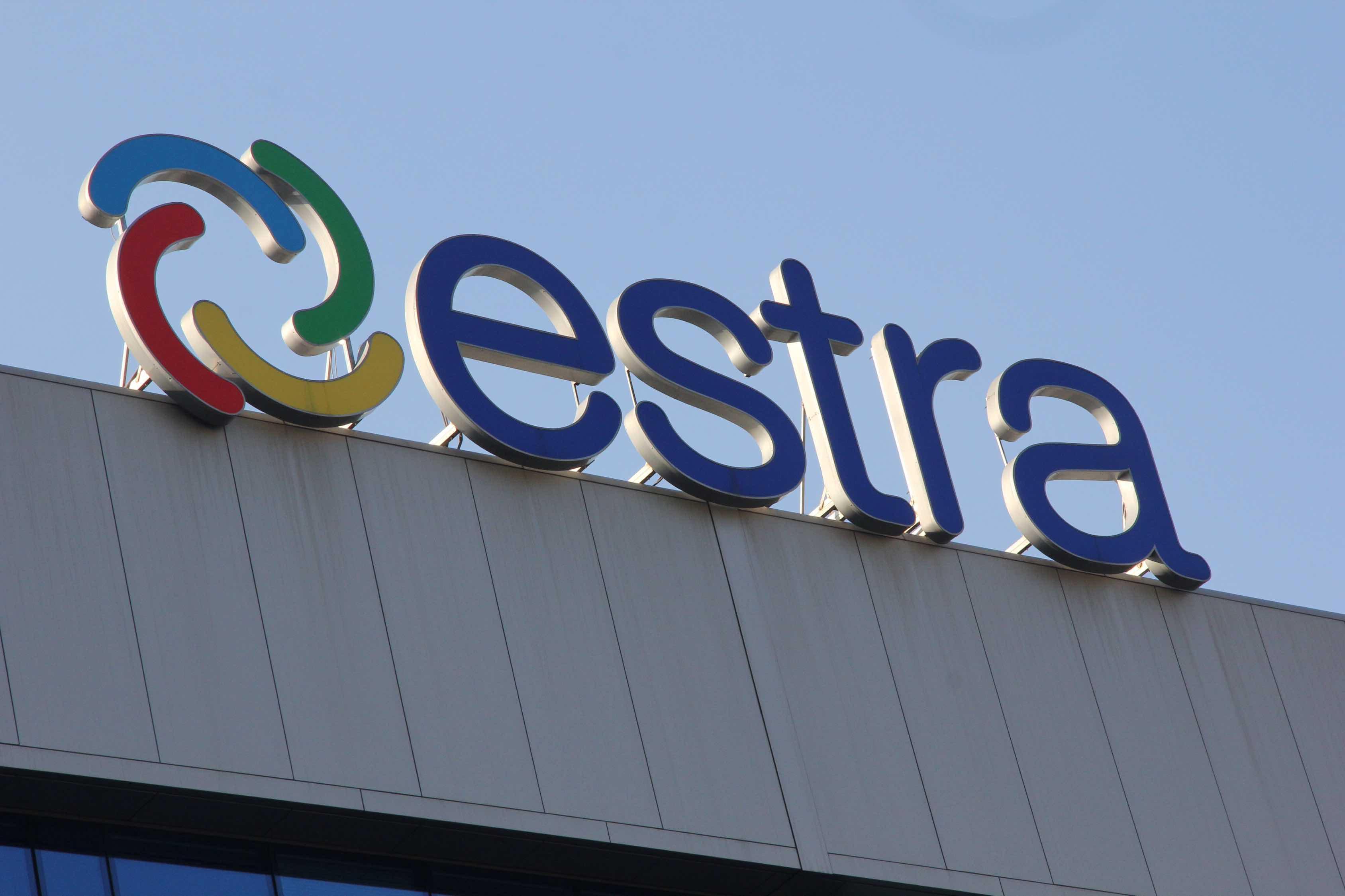 L'insegna della multiutility Estra