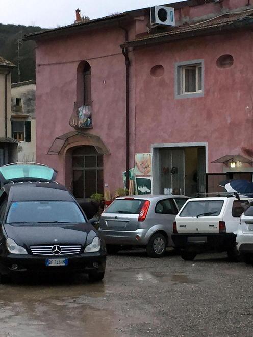 La società sospende tutte le attività 