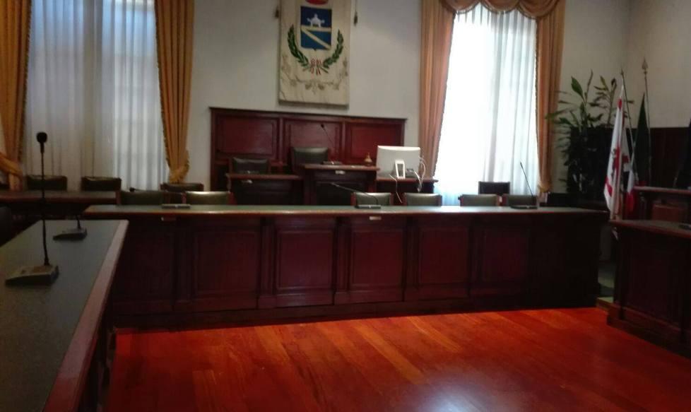 L’Anpi: sala negata. La sindaca: non è vero