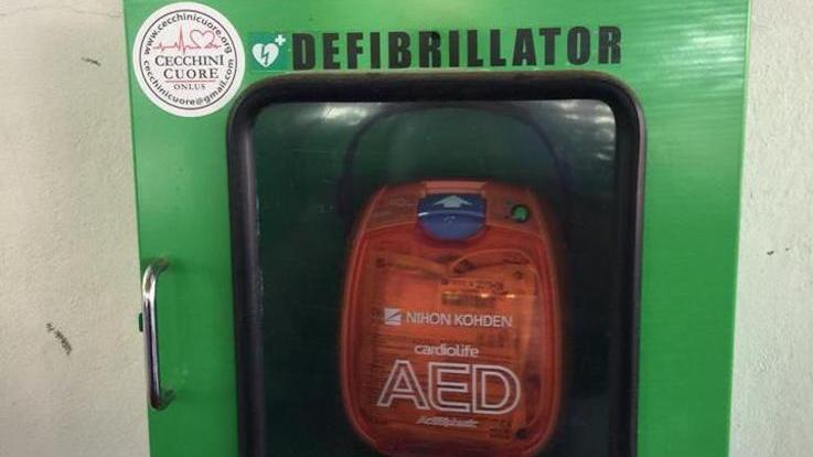 Polemica sul defibrillatore donato e mai posizionato
