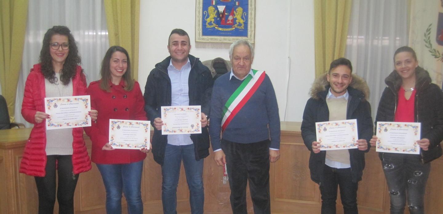 Chiaramonti premia i neolaureati 