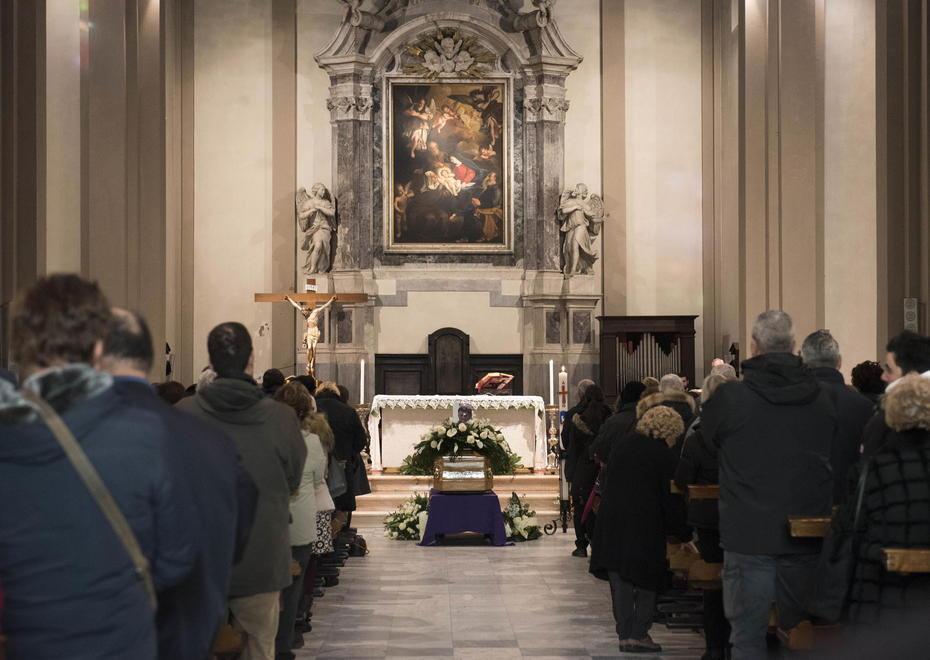 In tanti per l’addio a Tommaso Angelini 