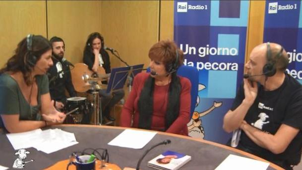 Elezioni, l'endorsement di Orietta Berti al M5s fa infuriare il Pd: esposto all'Agcom